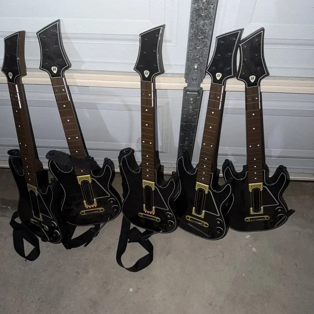 Lot of 5 Activision Guitar Hero Power Wireless Guitar Xbox 360/PS3 3 With Straps